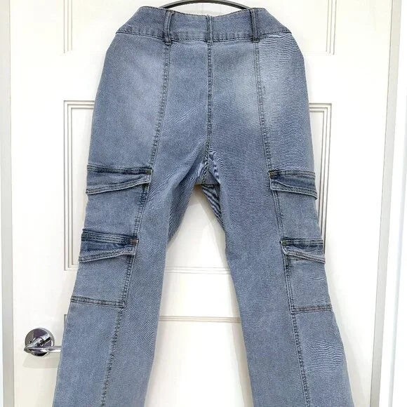 Size Junior 15 - Celebrity Pink Cargo Blue Jeans - Straight Leg - Picture 2 of 3